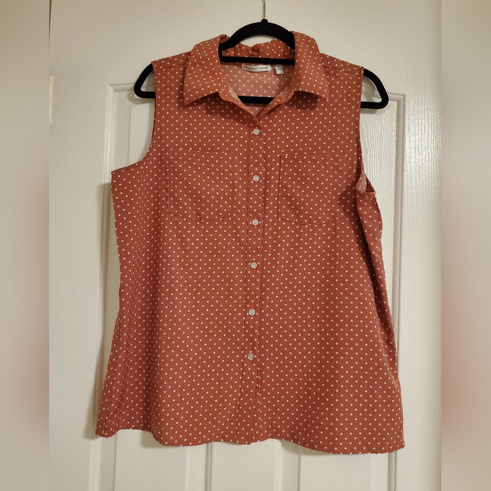 Womens button up sleeveless polka dot blouse XL